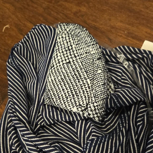 Westbound Woman Dark Blue And White Striped Long Sleeve Top - Picture 7 of 8